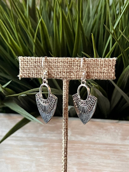 Boho Silver Dangle earrings // Handmade Unique Earrings //